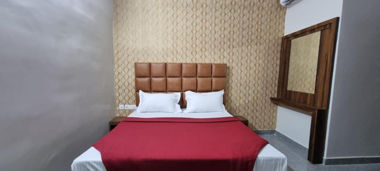 The Appolo Regency Apartman Csennai Kültér fotó